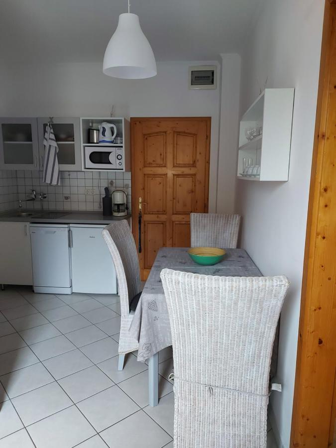 Gabi Apartmanhaz Балатонлелле Экстерьер фото