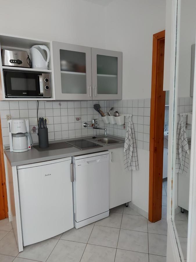 Gabi Apartmanhaz Балатонлелле Экстерьер фото