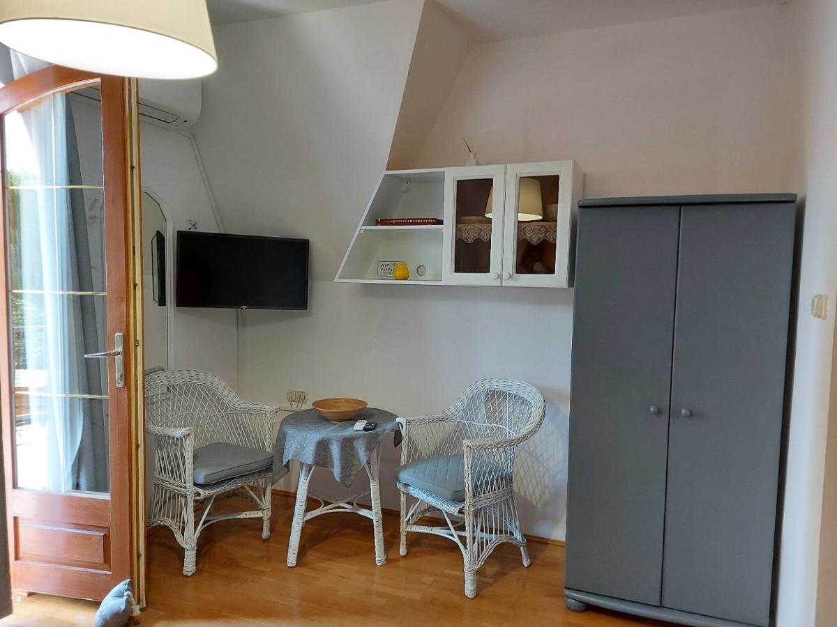 Gabi Apartmanhaz Балатонлелле Экстерьер фото